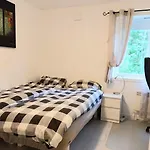 Lejlighed Great And Spacious 4-room *