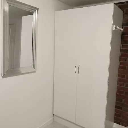 Charming 4-room & Large Garden Apartmán