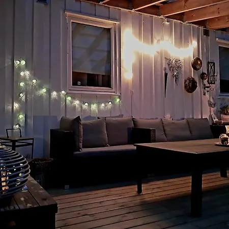 Apartmán Charming 4-room & Large Garden