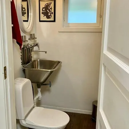 Apartmán Charming 4-room & Large Garden *